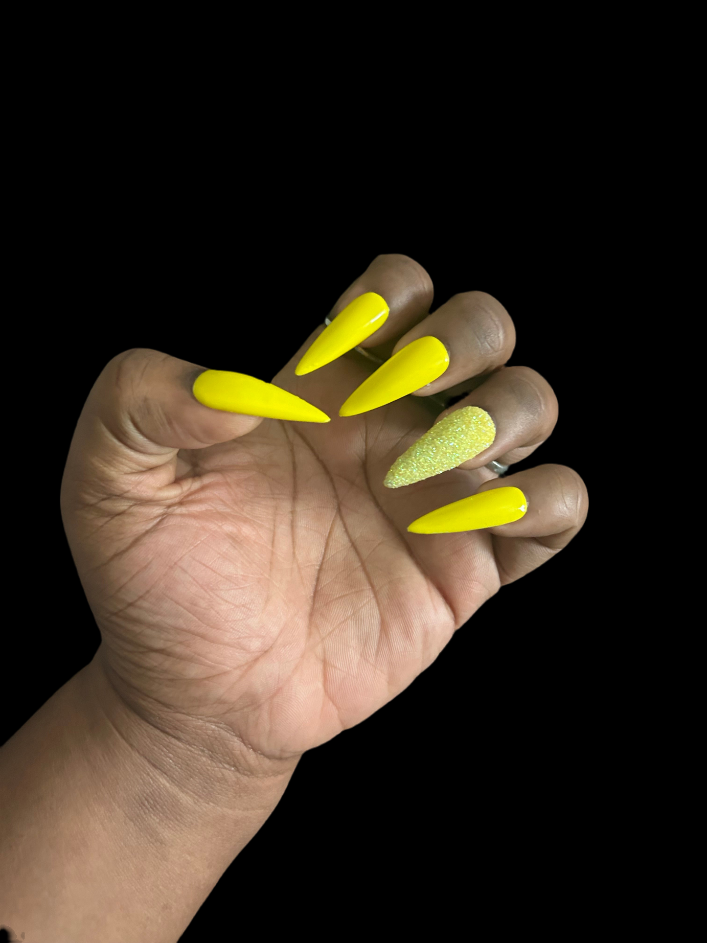 “Squeeze" Nail Set