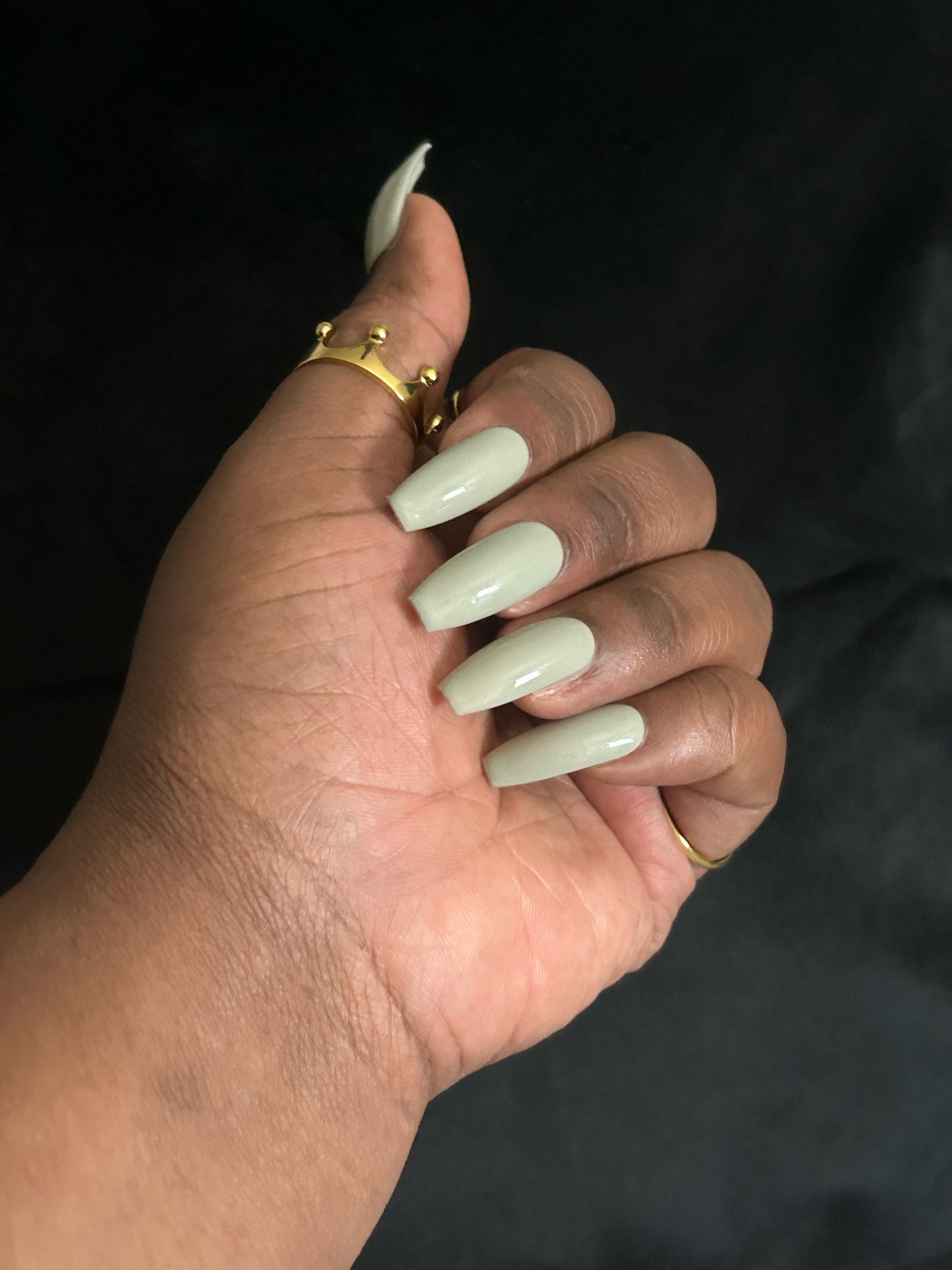 “Light Olive" Nail Set