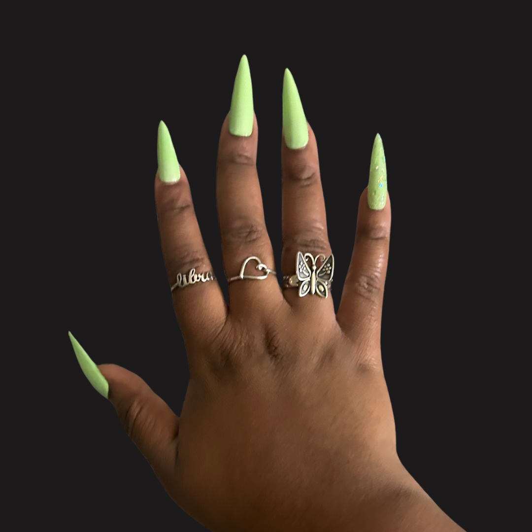 “Kiwi Chrome” Nail Set