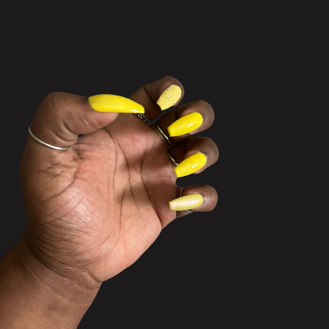 “Yellow Chrome Bloom” Nail Set