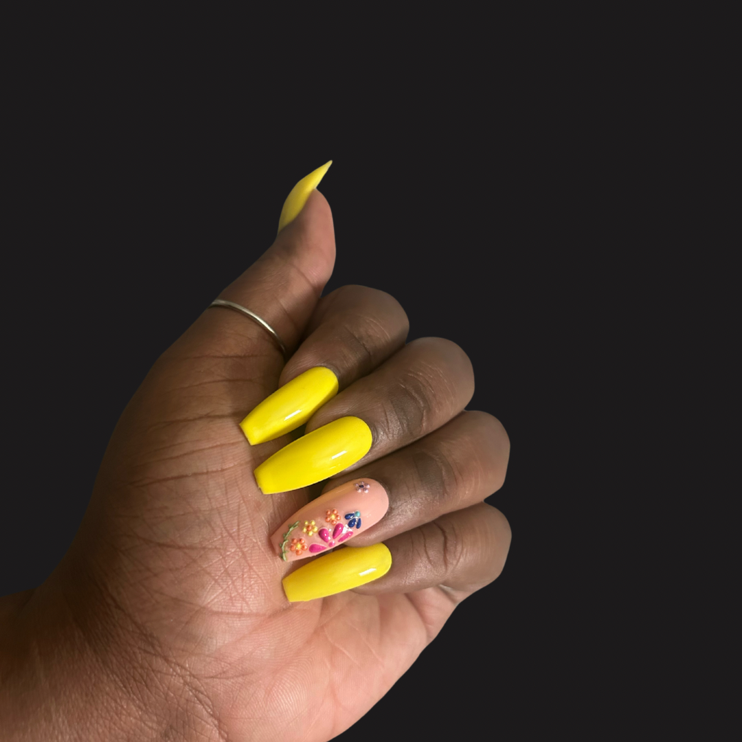 “Yellow Chrome Bloom” Nail Set