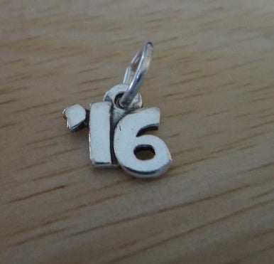 '16 School Graduation 2016 Sterling Silver Charm