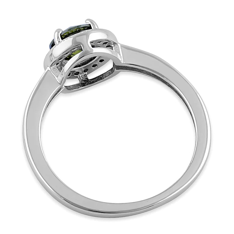 Anillo elegante de plata de ley con halo redondo y peridoto CZ 