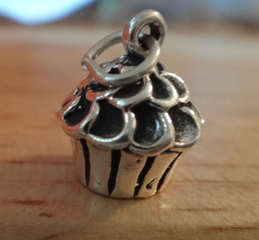 Cupcake Charm