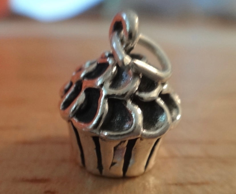 Cupcake Charm