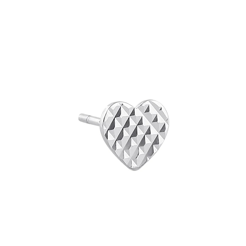 Aretes de plata de ley con forma de corazón texturizado