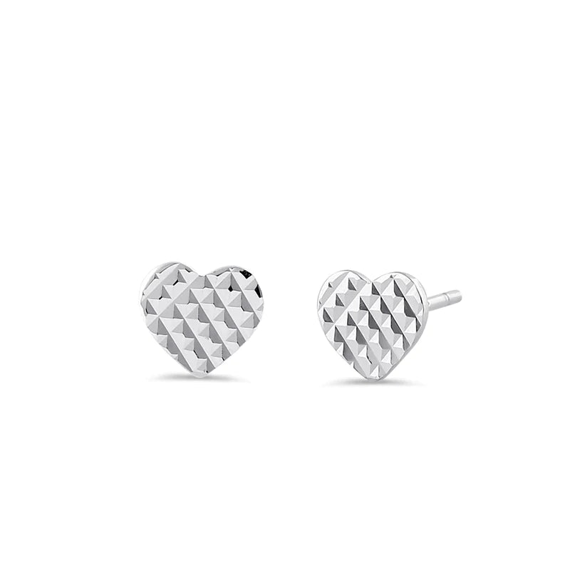 Aretes de plata de ley con forma de corazón texturizado