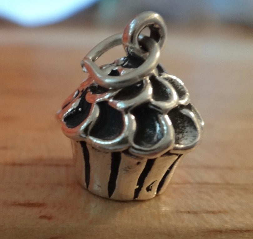 Cupcake Charm