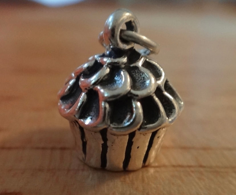 Cupcake Charm