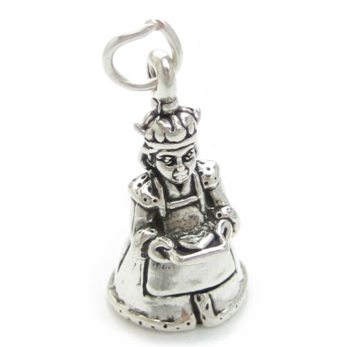 Queen of Hearts Charm