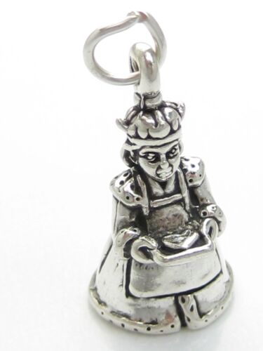 Queen of Hearts Charm